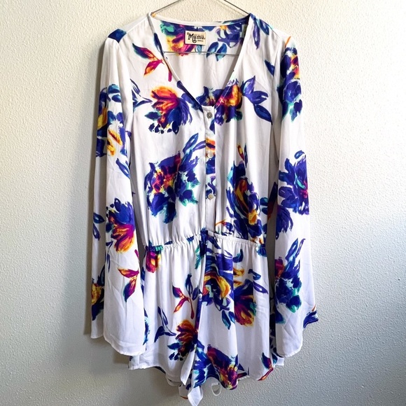 Show Me Your MuMu Red Rocks Romper in Petal Paint - White and Blue - Size S - Picture 4 of 10